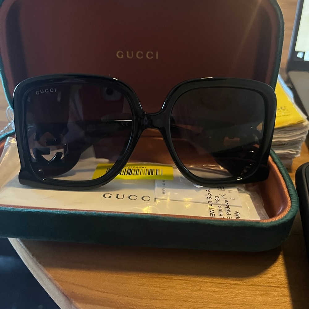 Gucci Oversized Square GG1326s